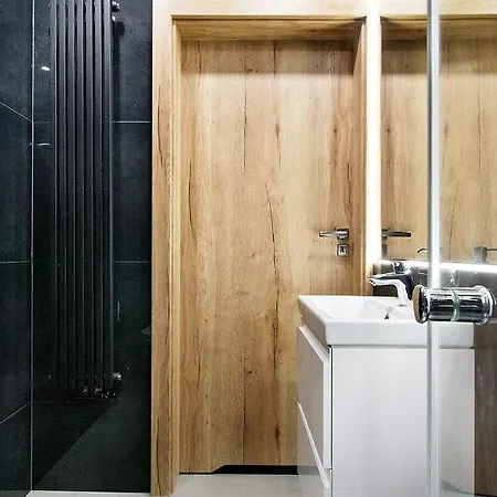 Dworcowa 60 Apartman *