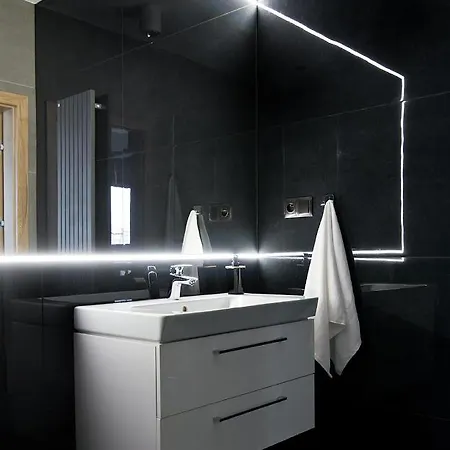 Dworcowa 60 Apartman *